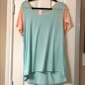 XL LuLaRoe Classic T